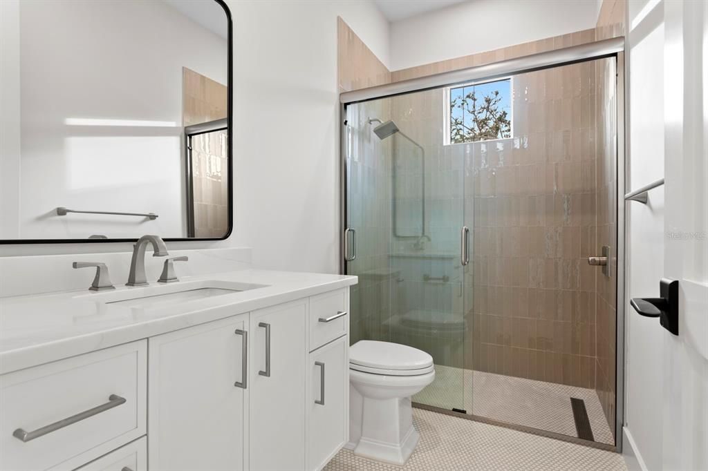 For Sale: $4,745,000 (5 beds, 6 baths, 6584 Square Feet)