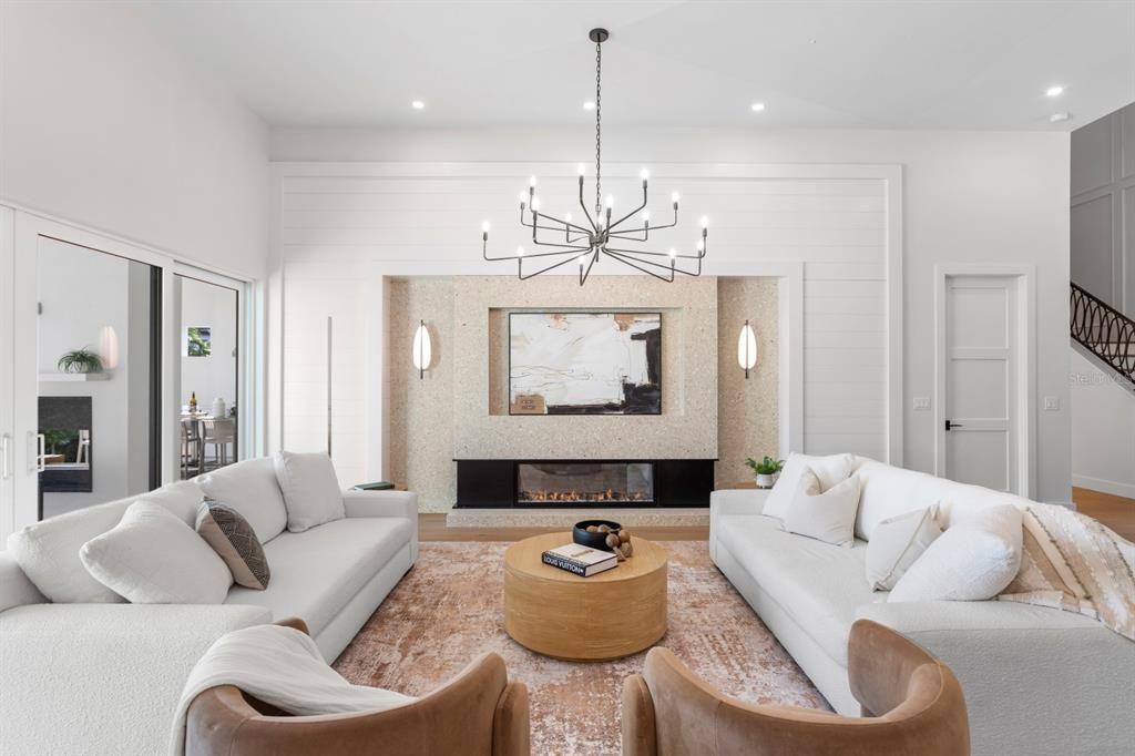 For Sale: $4,745,000 (5 beds, 6 baths, 6584 Square Feet)