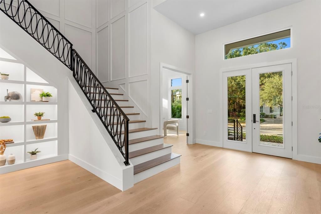 For Sale: $4,745,000 (5 beds, 6 baths, 6584 Square Feet)