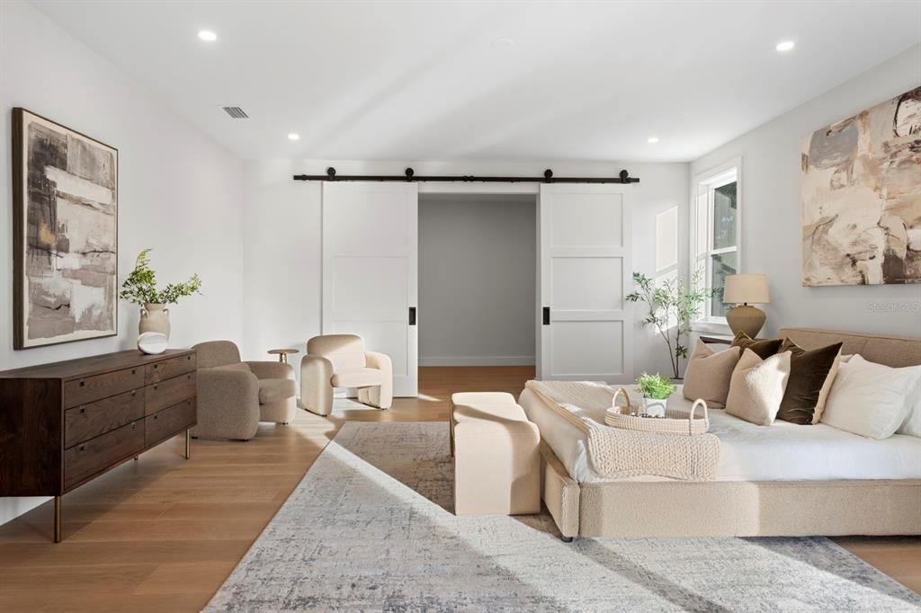 For Sale: $4,745,000 (5 beds, 6 baths, 6584 Square Feet)