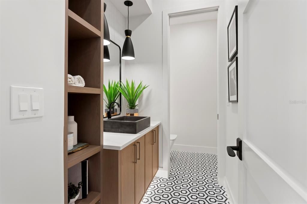 For Sale: $4,745,000 (5 beds, 6 baths, 6584 Square Feet)