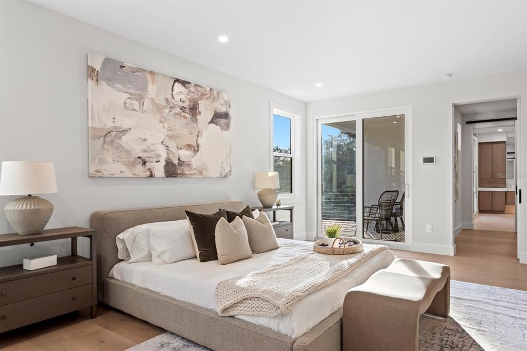 For Sale: $4,745,000 (5 beds, 6 baths, 6584 Square Feet)