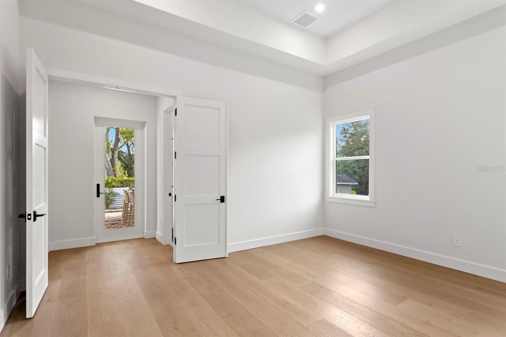 For Sale: $4,745,000 (5 beds, 6 baths, 6584 Square Feet)