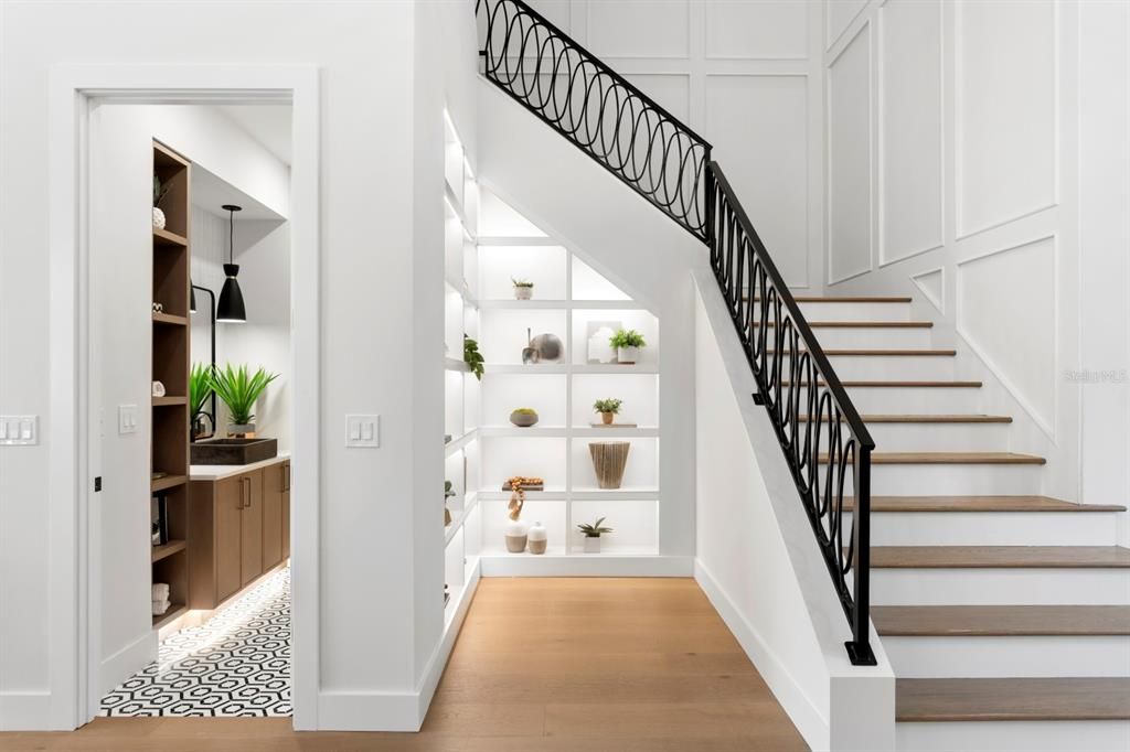 For Sale: $4,745,000 (5 beds, 6 baths, 6584 Square Feet)