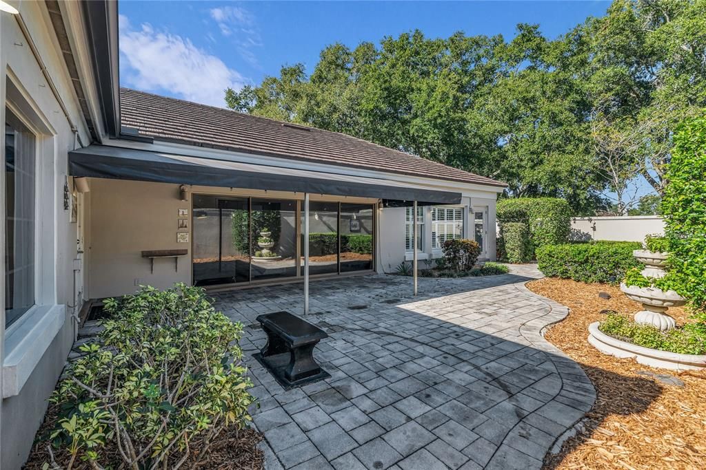 待售: $869,000 (3 贝兹, 2 浴室, 2403 平方英尺)