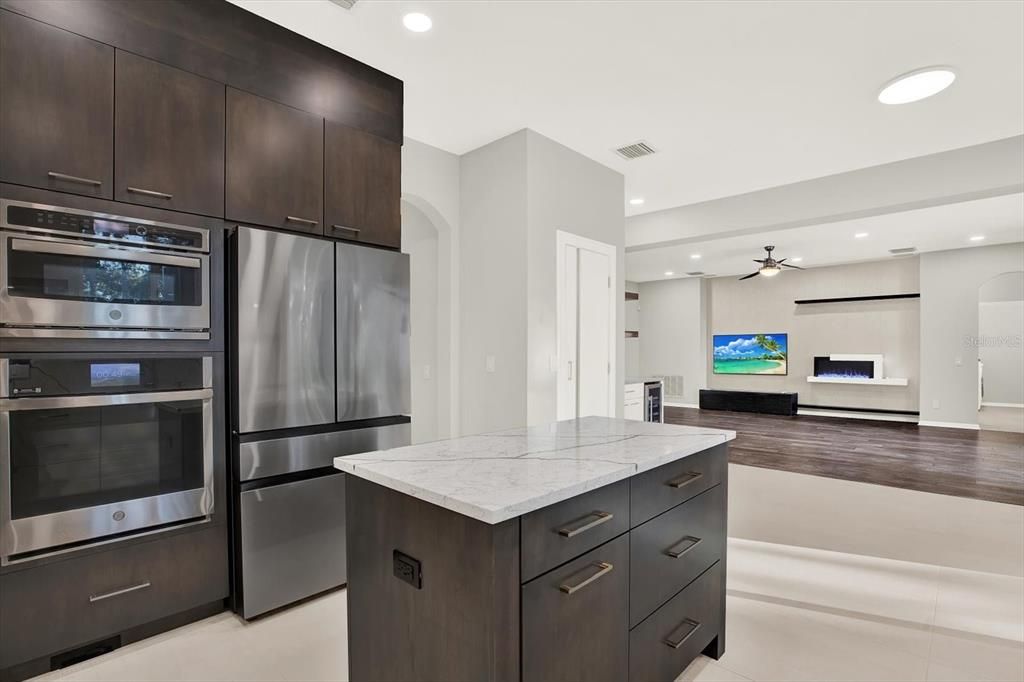 Active With Contract: $600,000 (5 beds, 3 baths, 3424 Square Feet)