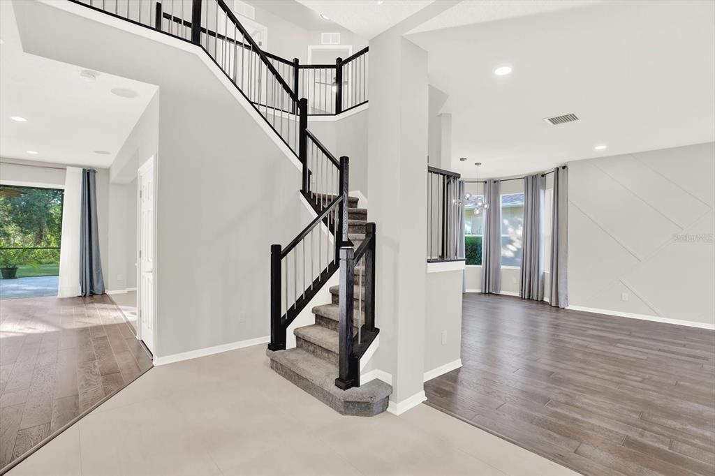 Active With Contract: $600,000 (5 beds, 3 baths, 3424 Square Feet)