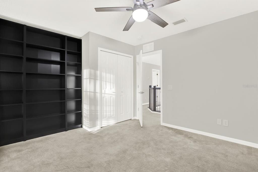 Active With Contract: $600,000 (5 beds, 3 baths, 3424 Square Feet)