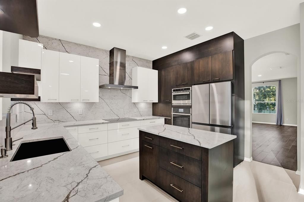 Active With Contract: $600,000 (5 beds, 3 baths, 3424 Square Feet)