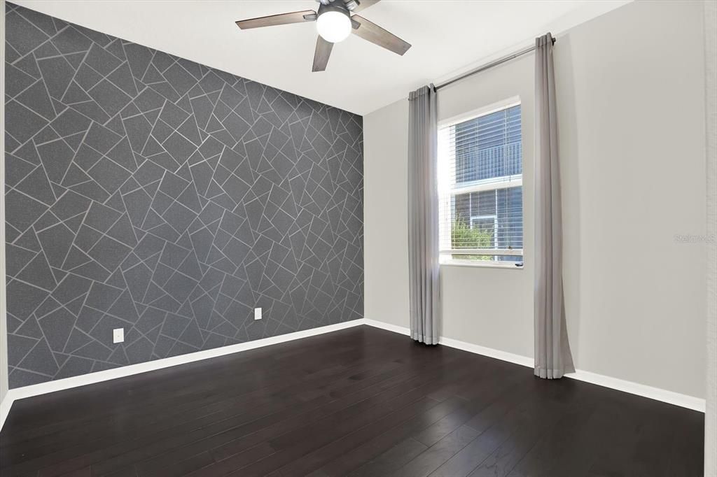 Active With Contract: $600,000 (5 beds, 3 baths, 3424 Square Feet)