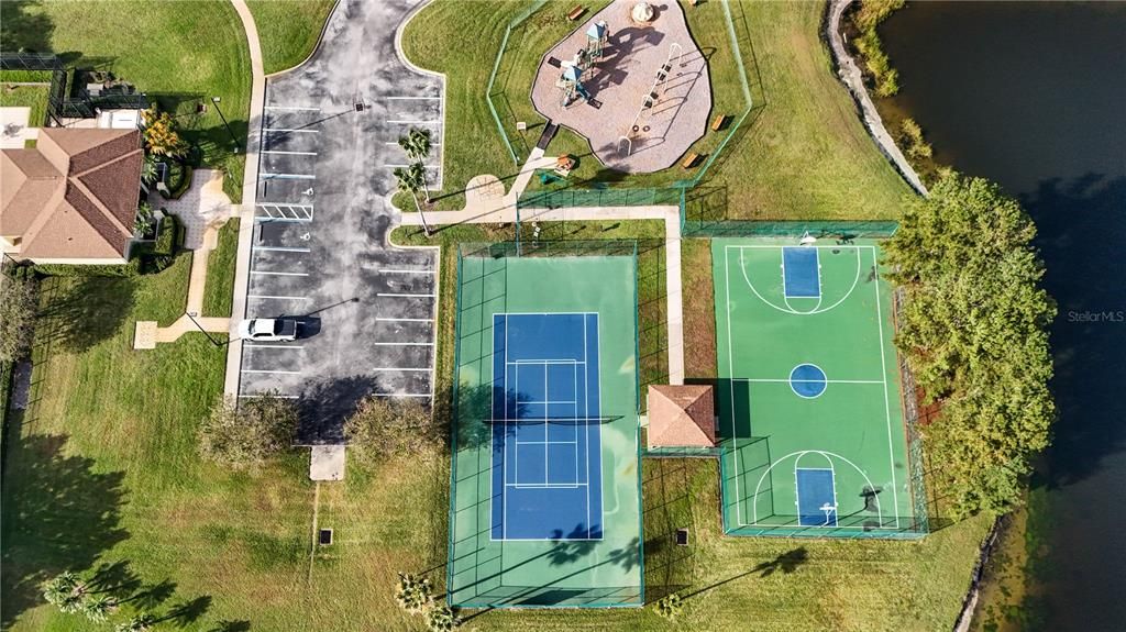 待售: $369,000 (4 贝兹, 2 浴室, 1825 平方英尺)