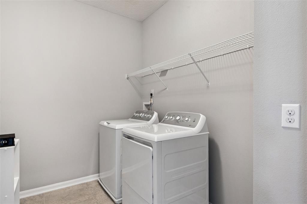 For Sale: $525,000 (3 beds, 2 baths, 2224 Square Feet)