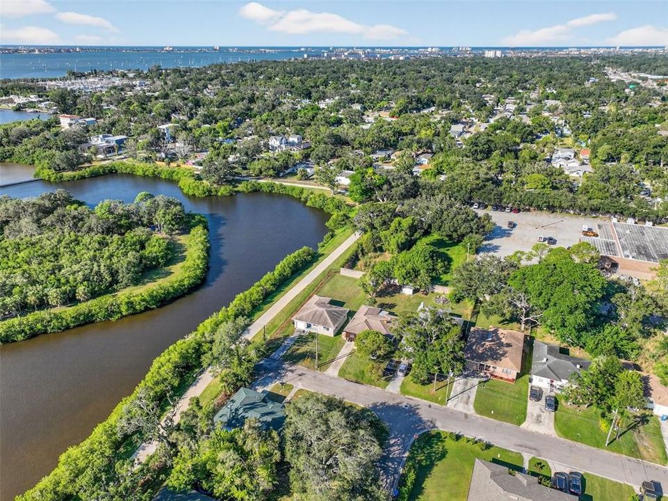 For Rent: $3,400 (4 beds, 3 baths, 1452 Square Feet)