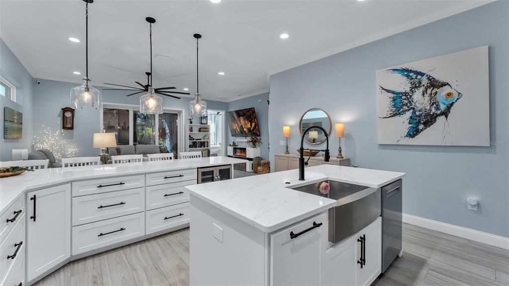 待售: $499,000 (2 贝兹, 2 浴室, 1217 平方英尺)