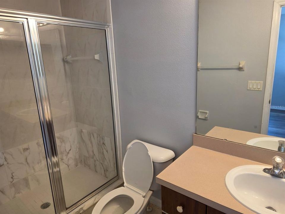 For Rent: $2,100 (4 beds, 3 baths, 1642 Square Feet)