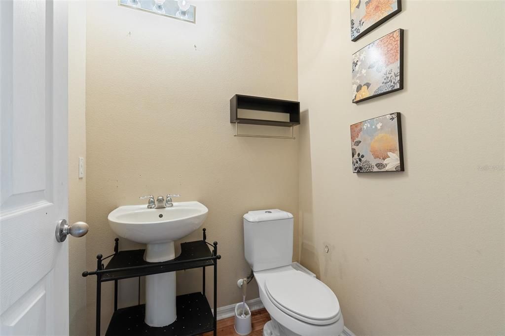 На продажу: $699,000 (4 спален, 3 ванн, 2615 Квадратных фут)