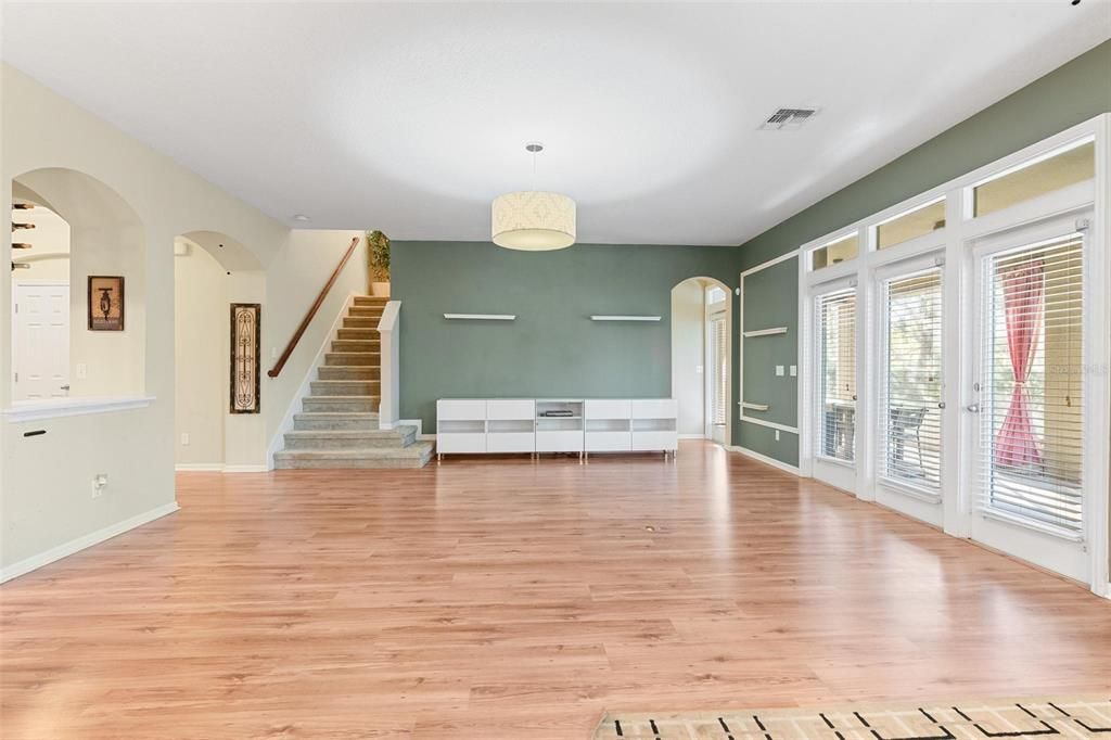 На продажу: $699,000 (4 спален, 3 ванн, 2615 Квадратных фут)