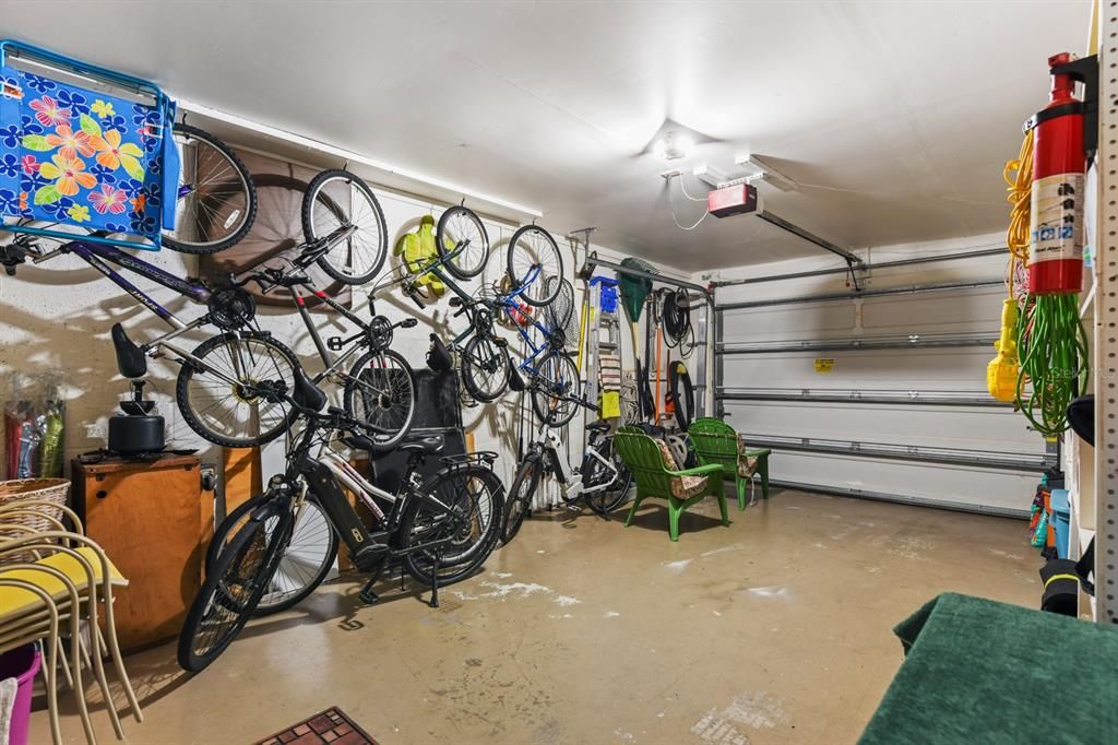 待售: $259,000 (2 贝兹, 2 浴室, 1400 平方英尺)