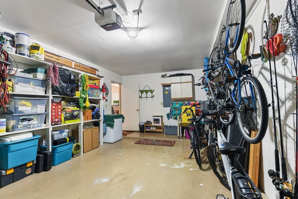 待售: $259,000 (2 贝兹, 2 浴室, 1400 平方英尺)