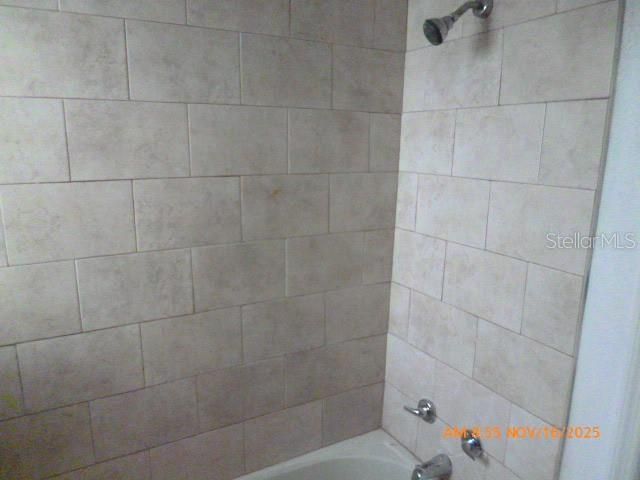 For Sale: $169,100 (2 beds, 1 baths, 534 Square Feet)