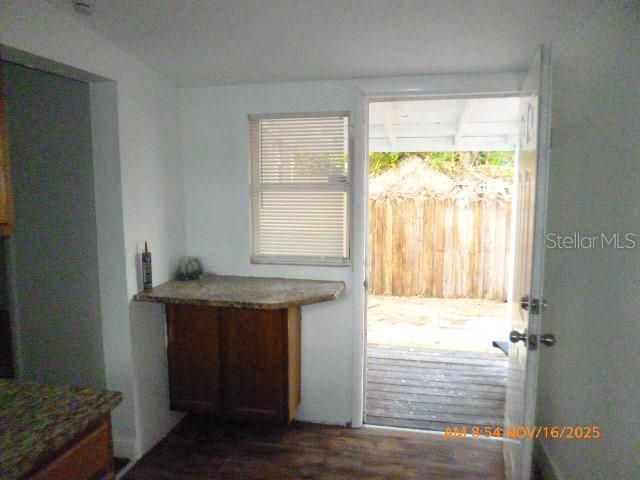 For Sale: $169,100 (2 beds, 1 baths, 534 Square Feet)