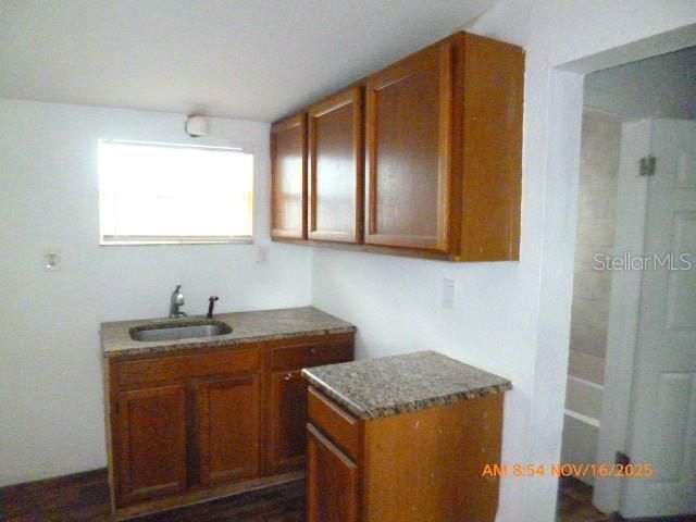 For Sale: $169,100 (2 beds, 1 baths, 534 Square Feet)