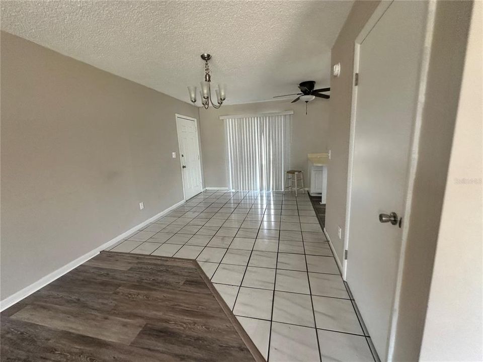 В аренду: $1,550 (3 спален, 2 ванн, 1318 Квадратных фут)