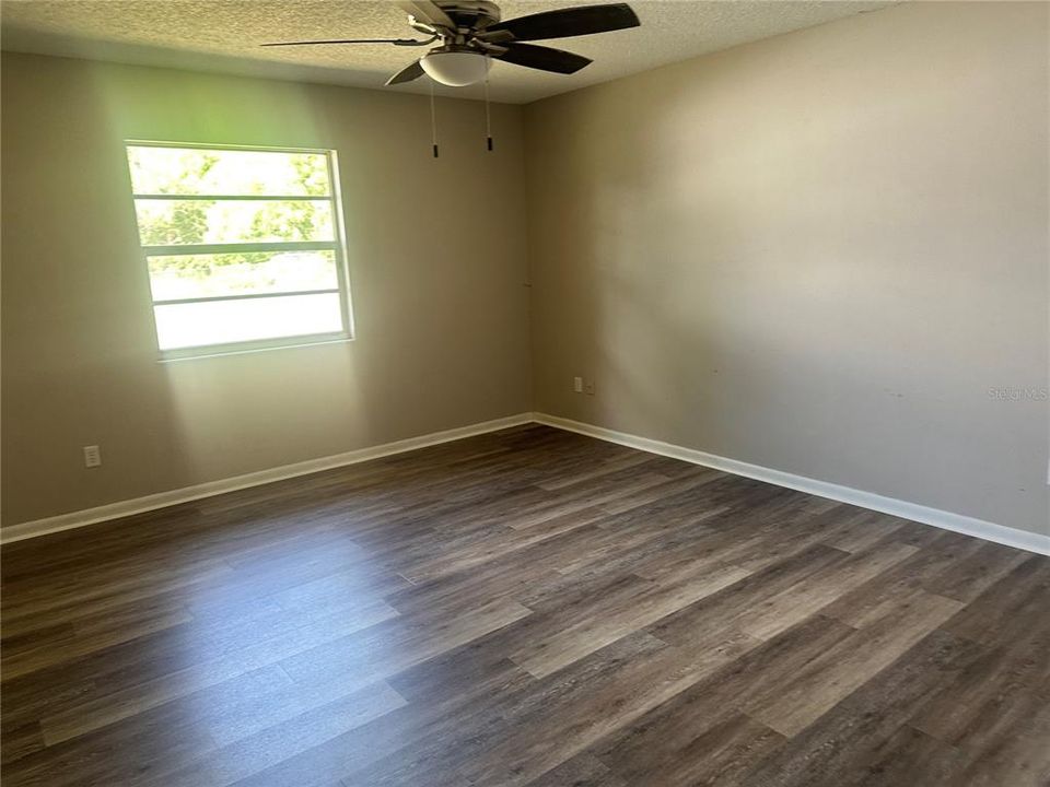 В аренду: $1,550 (3 спален, 2 ванн, 1318 Квадратных фут)