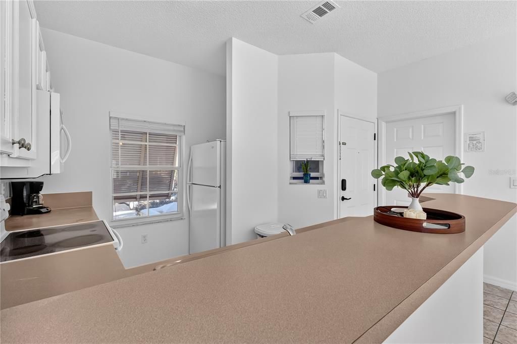 待售: $259,900 (3 贝兹, 2 浴室, 1277 平方英尺)