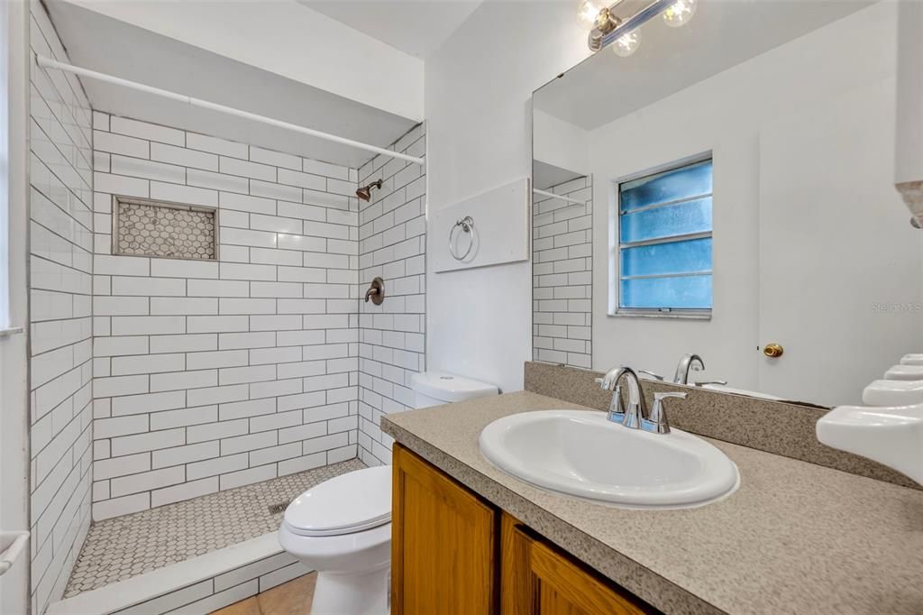 En Venta: $289,900 (3 camas, 2 baños, 1513 Pies cuadrados)