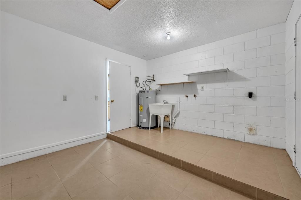 En Venta: $289,900 (3 camas, 2 baños, 1513 Pies cuadrados)