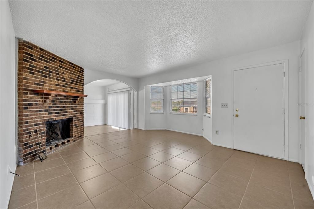 En Venta: $289,900 (3 camas, 2 baños, 1513 Pies cuadrados)