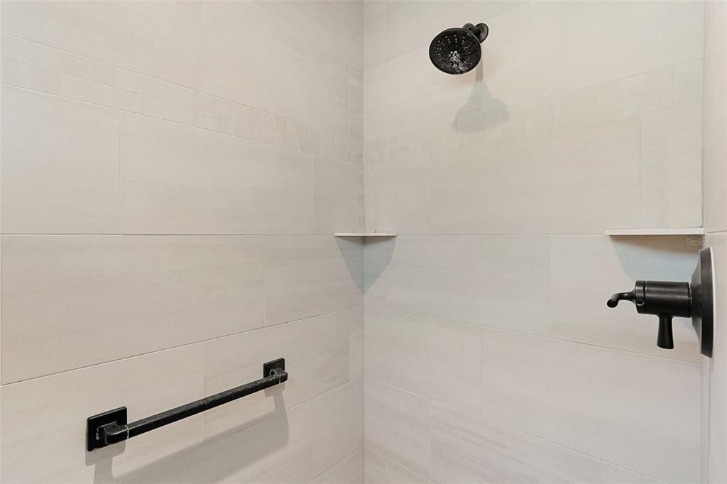 На продажу: $759,000 (3 спален, 2 ванн, 2060 Квадратных фут)