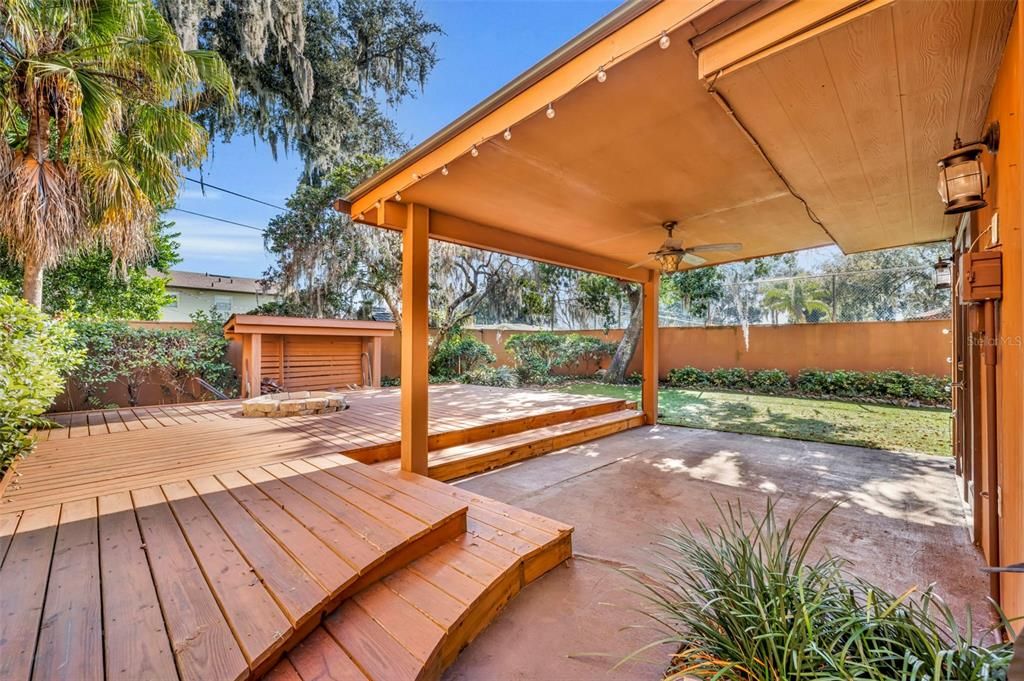 For Sale: $365,000 (3 beds, 2 baths, 2400 Square Feet)