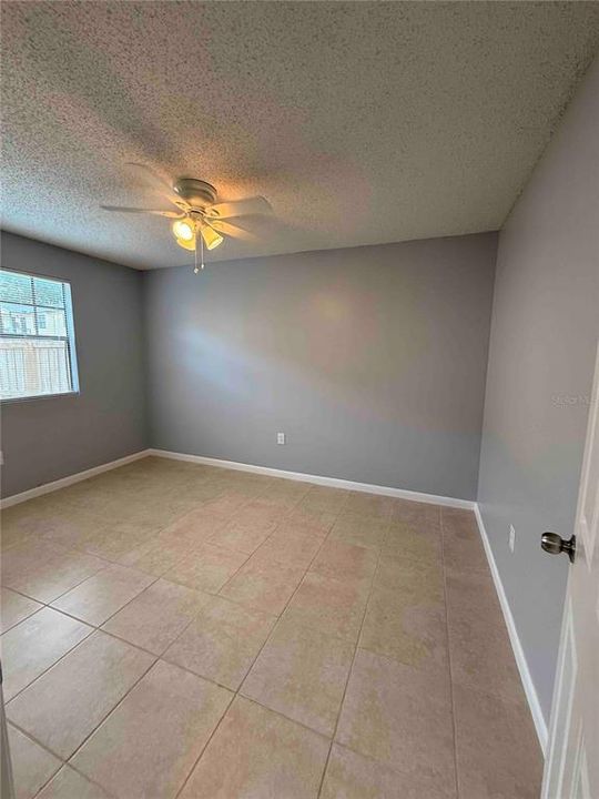 For Sale: $119,900 (2 beds, 1 baths, 899 Square Feet)