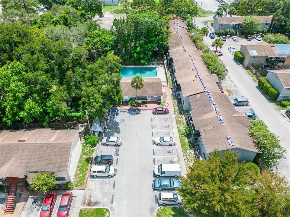 For Sale: $119,900 (2 beds, 1 baths, 899 Square Feet)