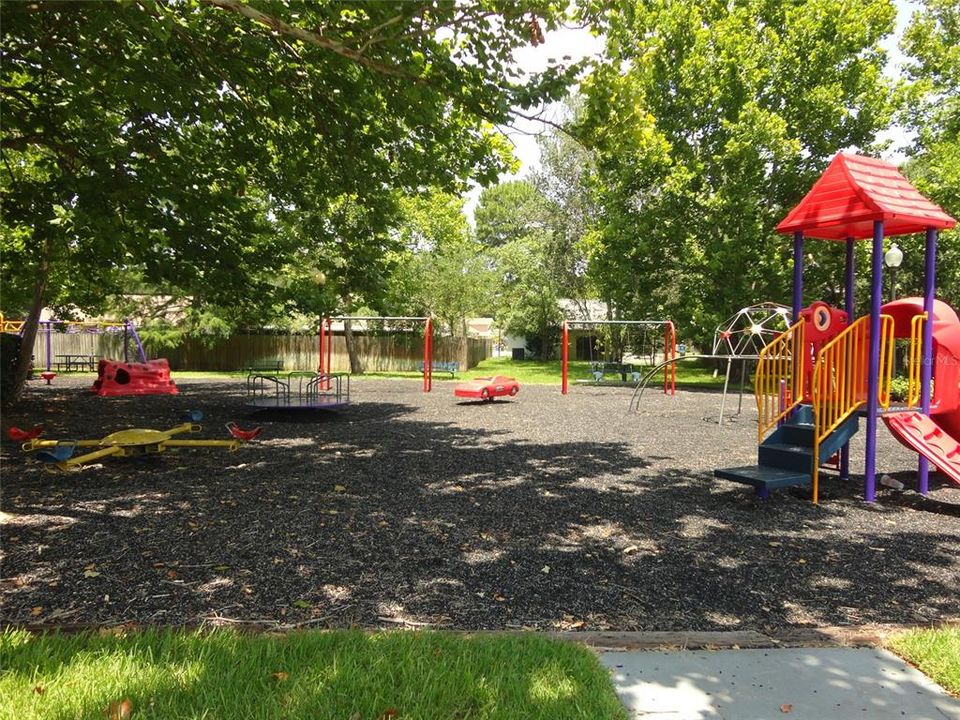 В аренду: $2,075 (3 спален, 2 ванн, 1216 Квадратных фут)