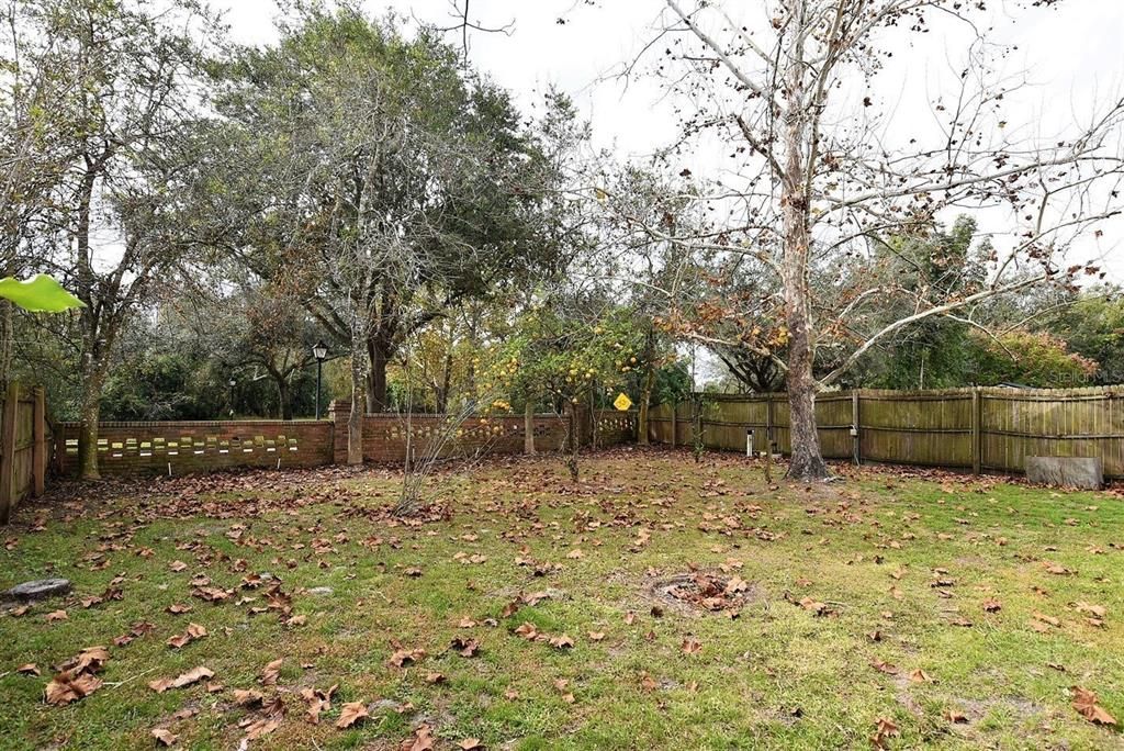 В аренду: $2,075 (3 спален, 2 ванн, 1216 Квадратных фут)