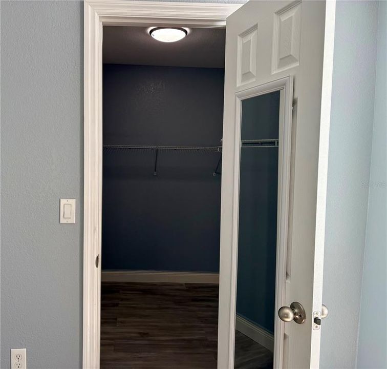 For Rent: $1,500 (1 beds, 1 baths, 710 Square Feet)