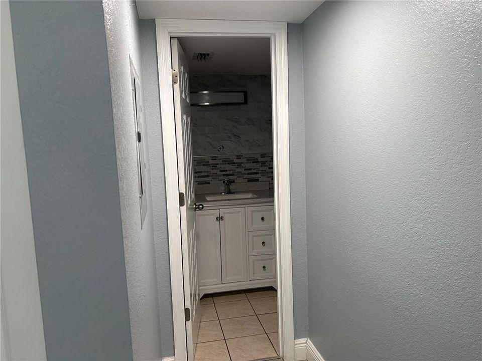 For Rent: $1,500 (1 beds, 1 baths, 710 Square Feet)