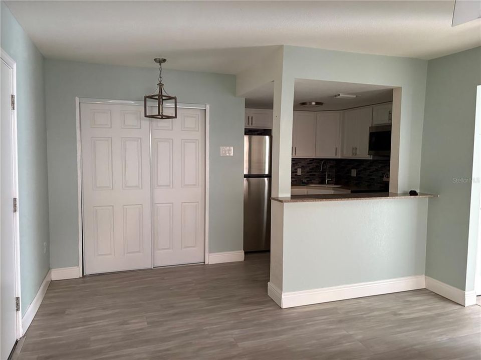 For Rent: $1,500 (1 beds, 1 baths, 710 Square Feet)