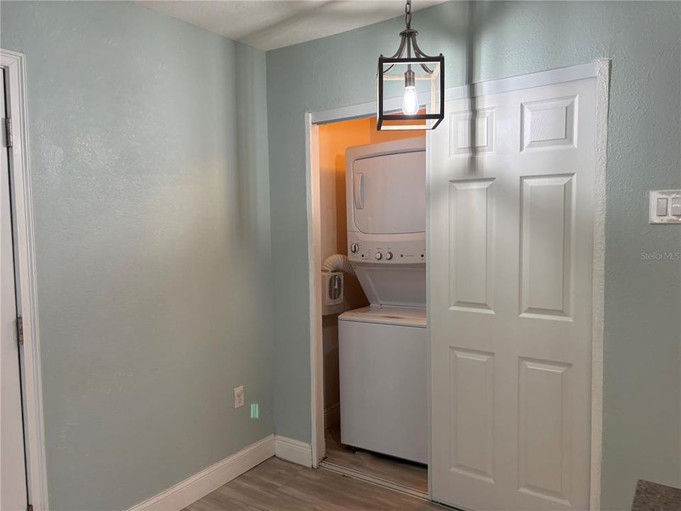 For Rent: $1,500 (1 beds, 1 baths, 710 Square Feet)