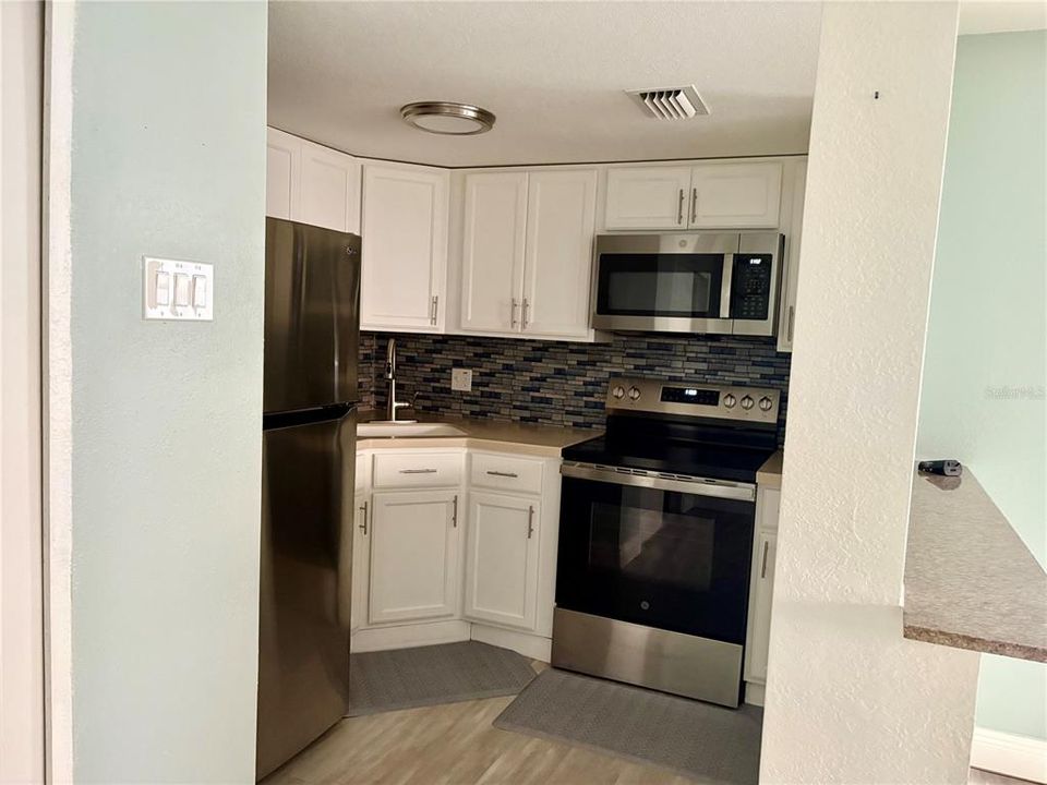 For Rent: $1,500 (1 beds, 1 baths, 710 Square Feet)