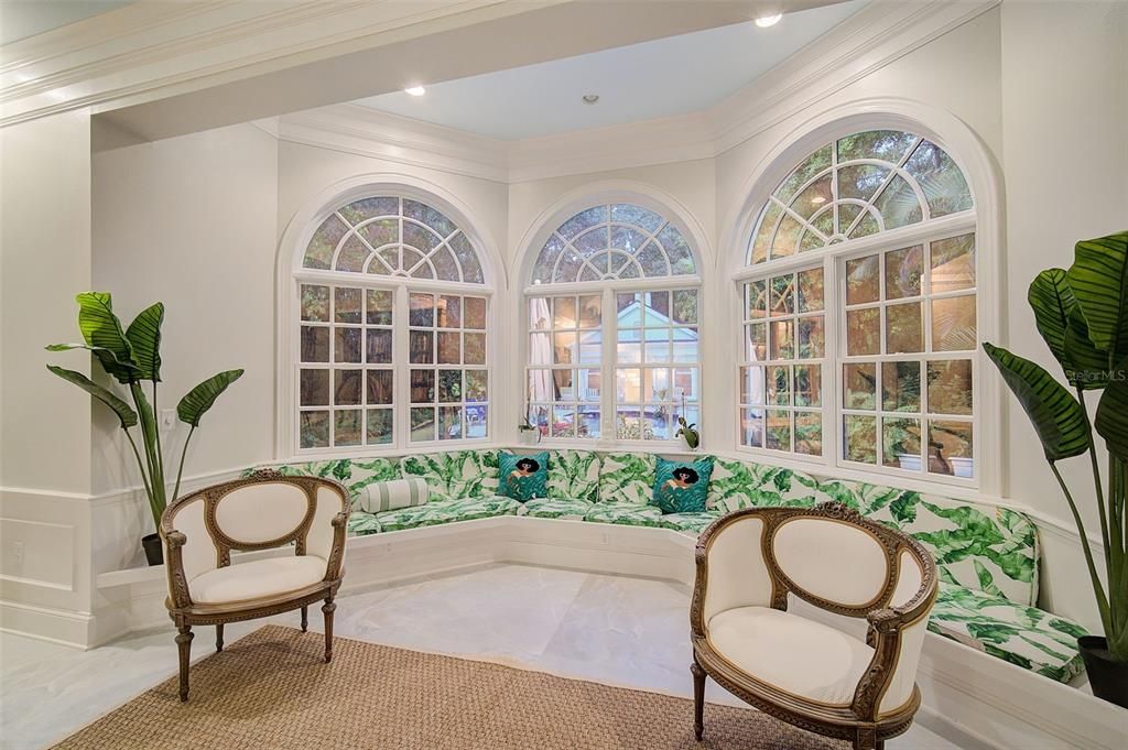 For Sale: $1,975,000 (4 beds, 4 baths, 4001 Square Feet)