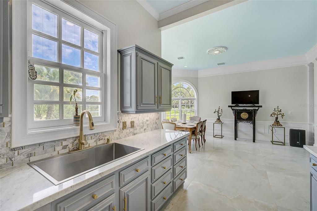 For Sale: $1,975,000 (4 beds, 4 baths, 4001 Square Feet)