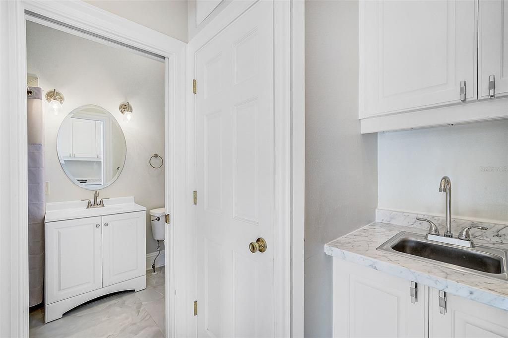 For Sale: $1,975,000 (4 beds, 4 baths, 4001 Square Feet)