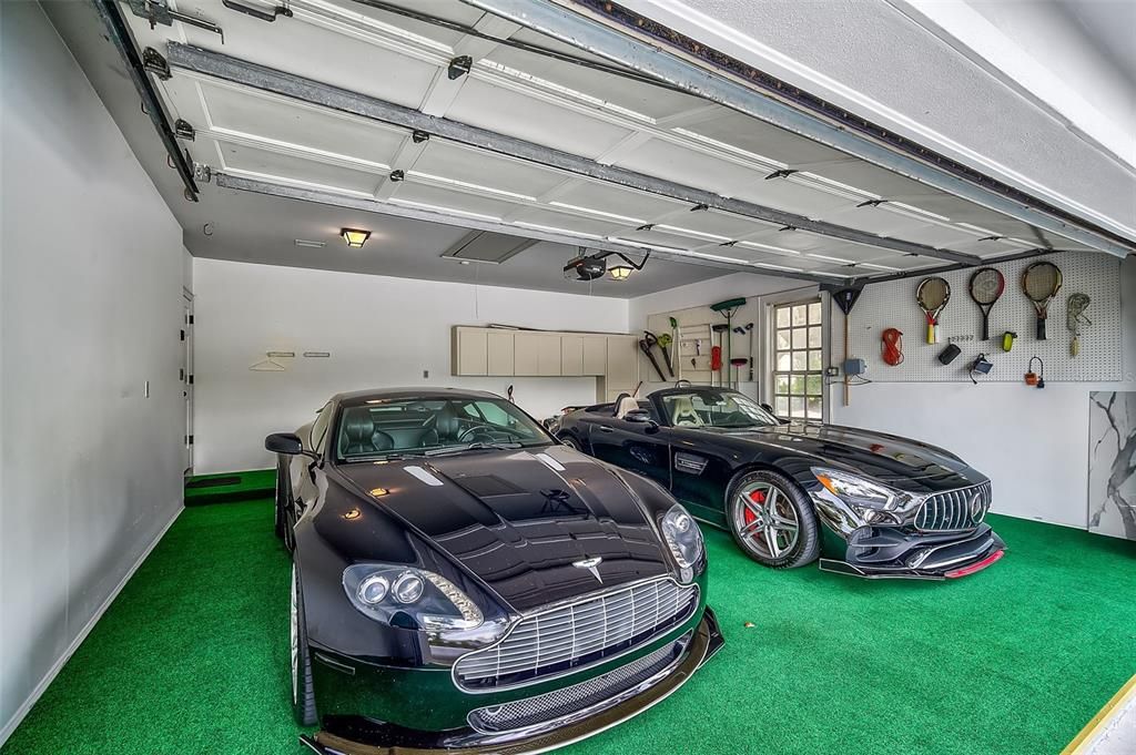 For Sale: $1,975,000 (4 beds, 4 baths, 4001 Square Feet)