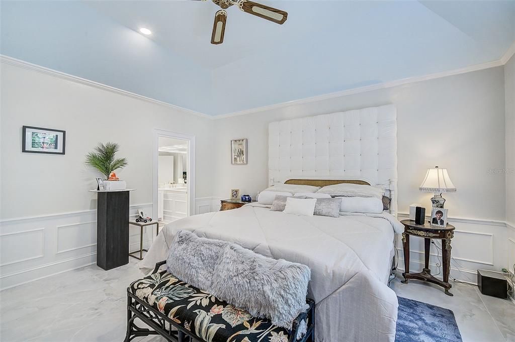 For Sale: $1,975,000 (4 beds, 4 baths, 4001 Square Feet)