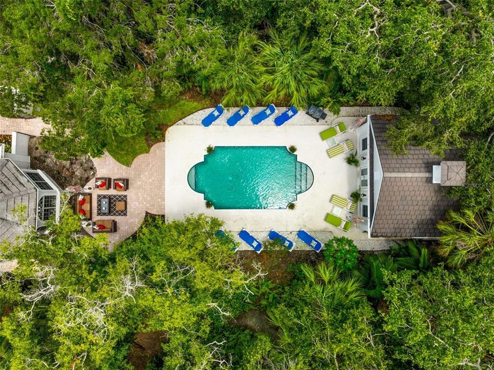 For Sale: $1,975,000 (4 beds, 4 baths, 4001 Square Feet)