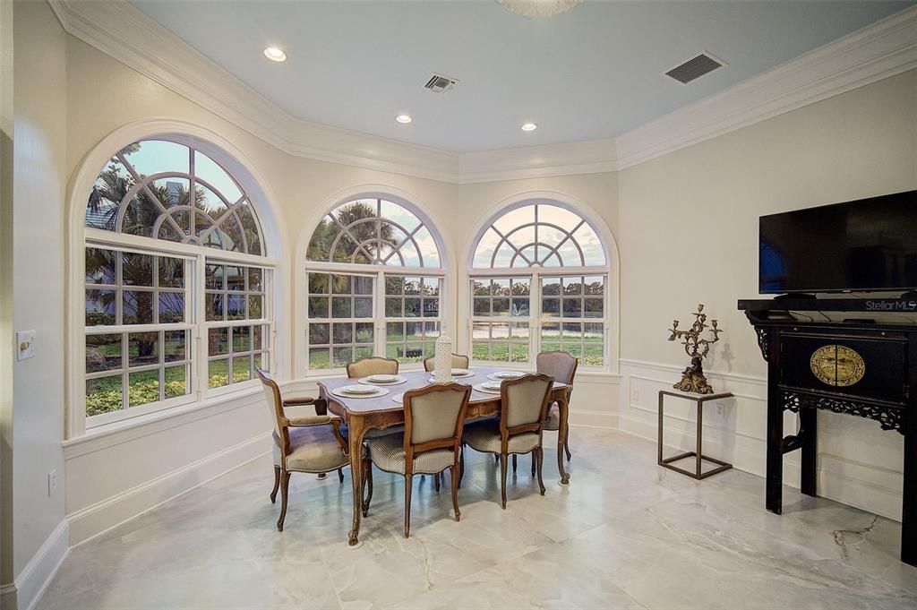 For Sale: $1,975,000 (4 beds, 4 baths, 4001 Square Feet)